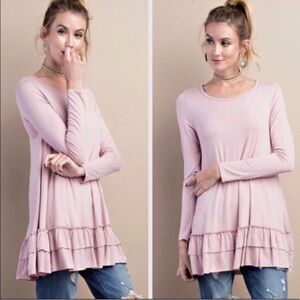 Women’s Long Sleeve Ruffle Hem Top in Light Pink